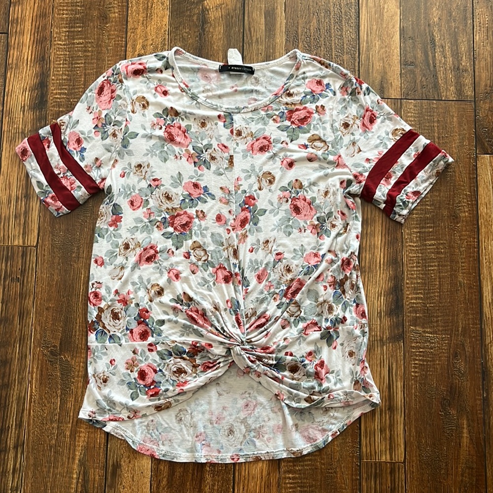 Floral twist tie tee